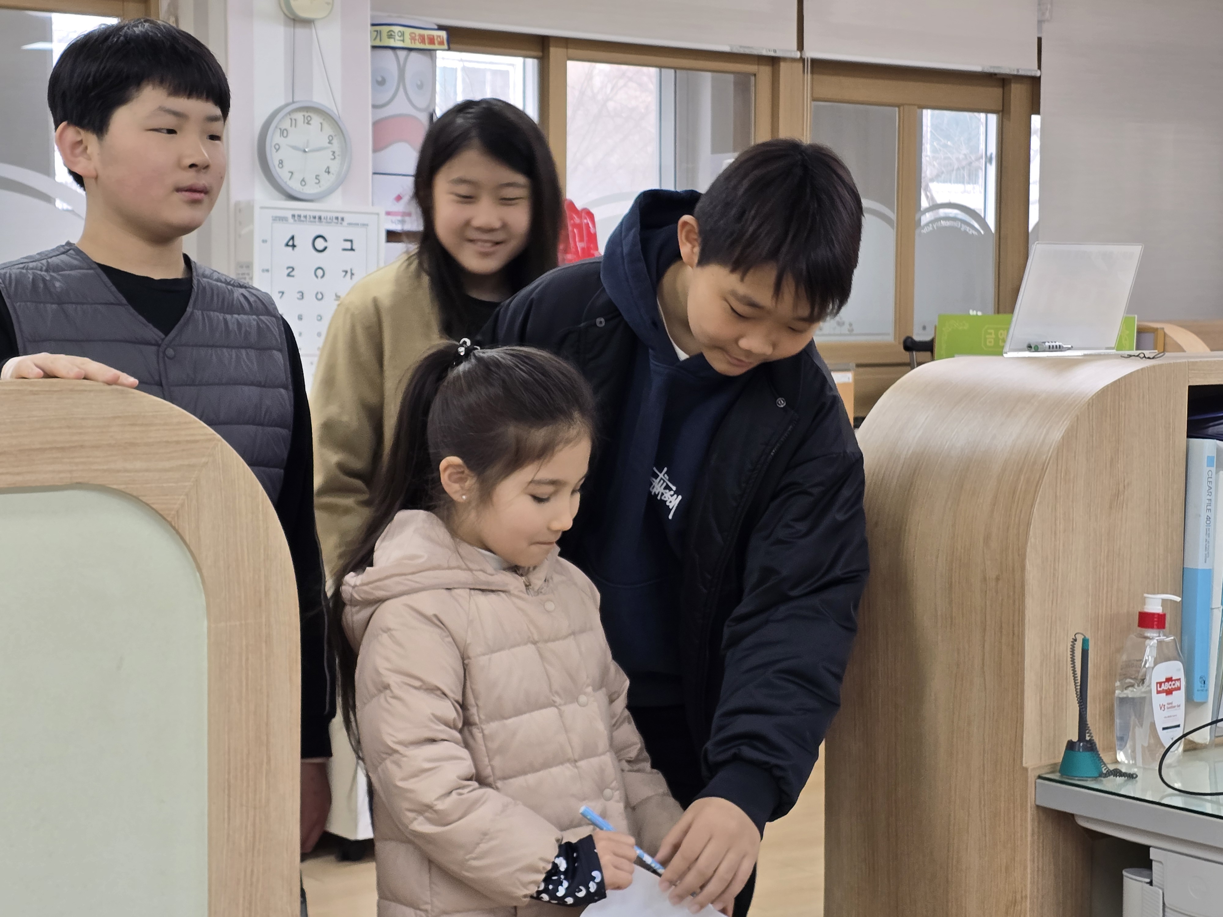 6. 보건실을 살펴보아요.