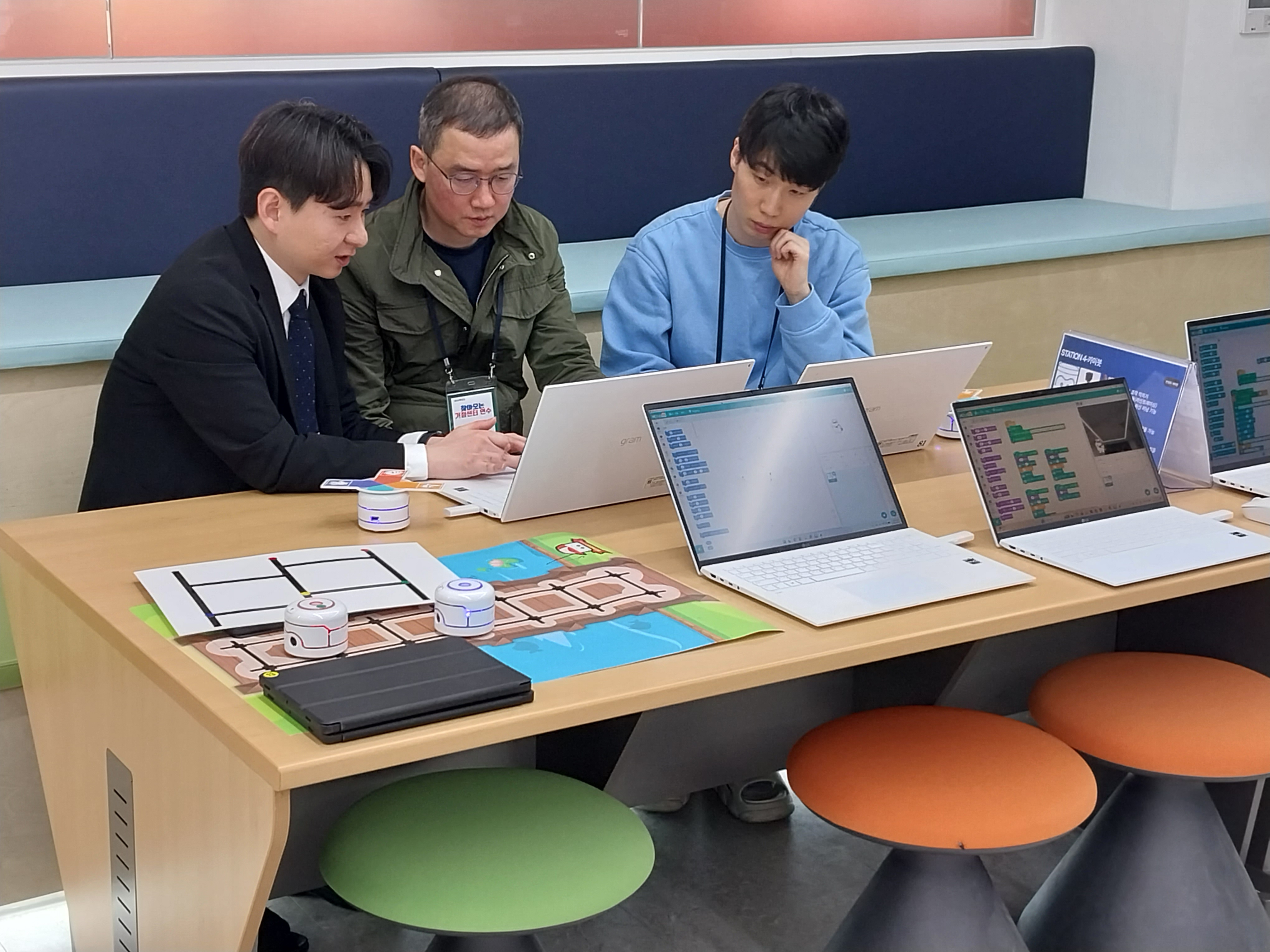 7. 귀여운 로봇과 함께 코딩의 기초를 다지는 카미봇 스테이션